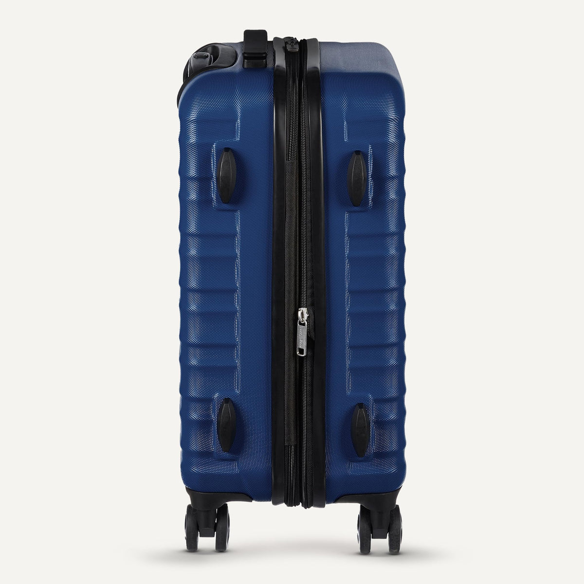 Amazon Basics 30" Hardside Large Checked Luggage, Hardshell Suitcase With Four Multi-directional Wheels, Expandable For Up to 15% More Space, Scratch-Resistant Shell, Black