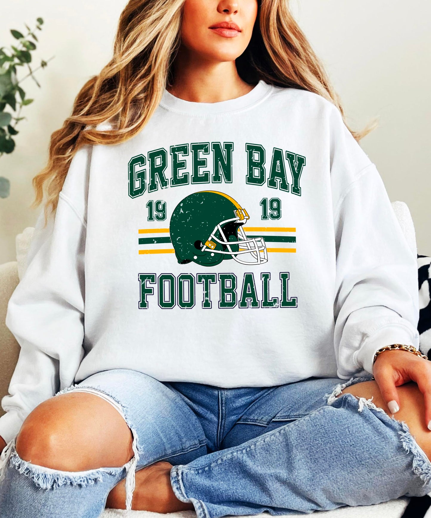 Olive Loves Apple Vintage Green Bay 1919 Football Sweatshirt for Men Women and Kids Distressed Game Day Pullover