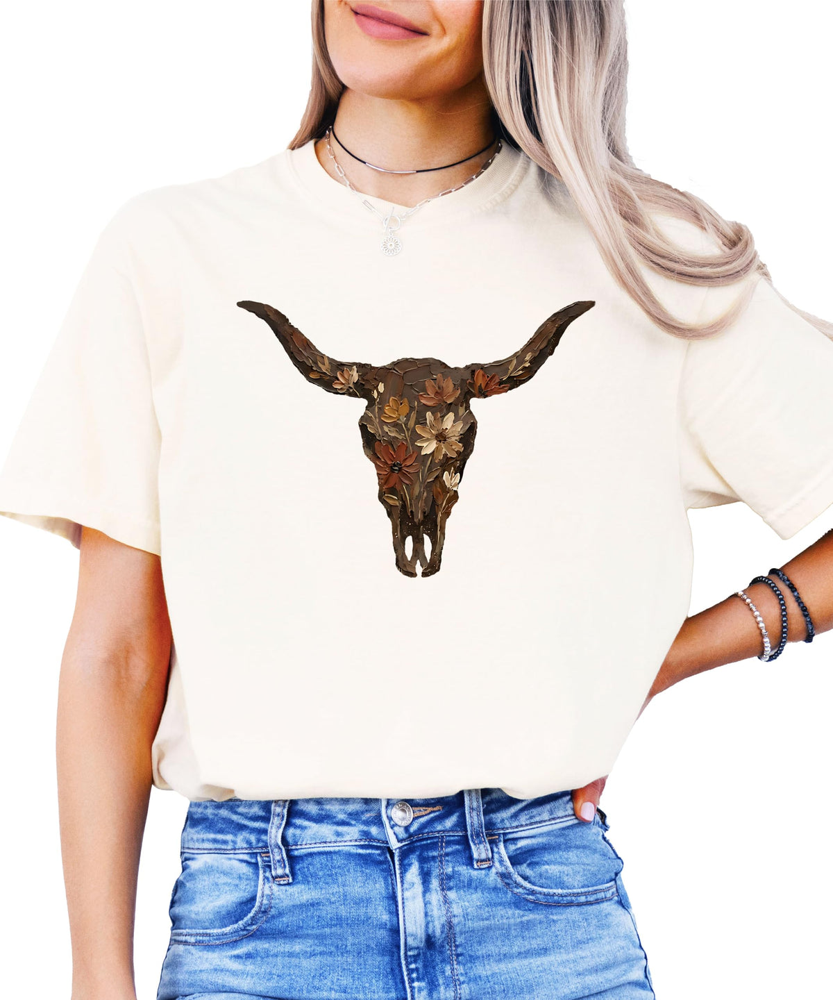 Western Longhorn Skull Graphic T-Shirt for Women - Casual Everyday Western Style Shirt