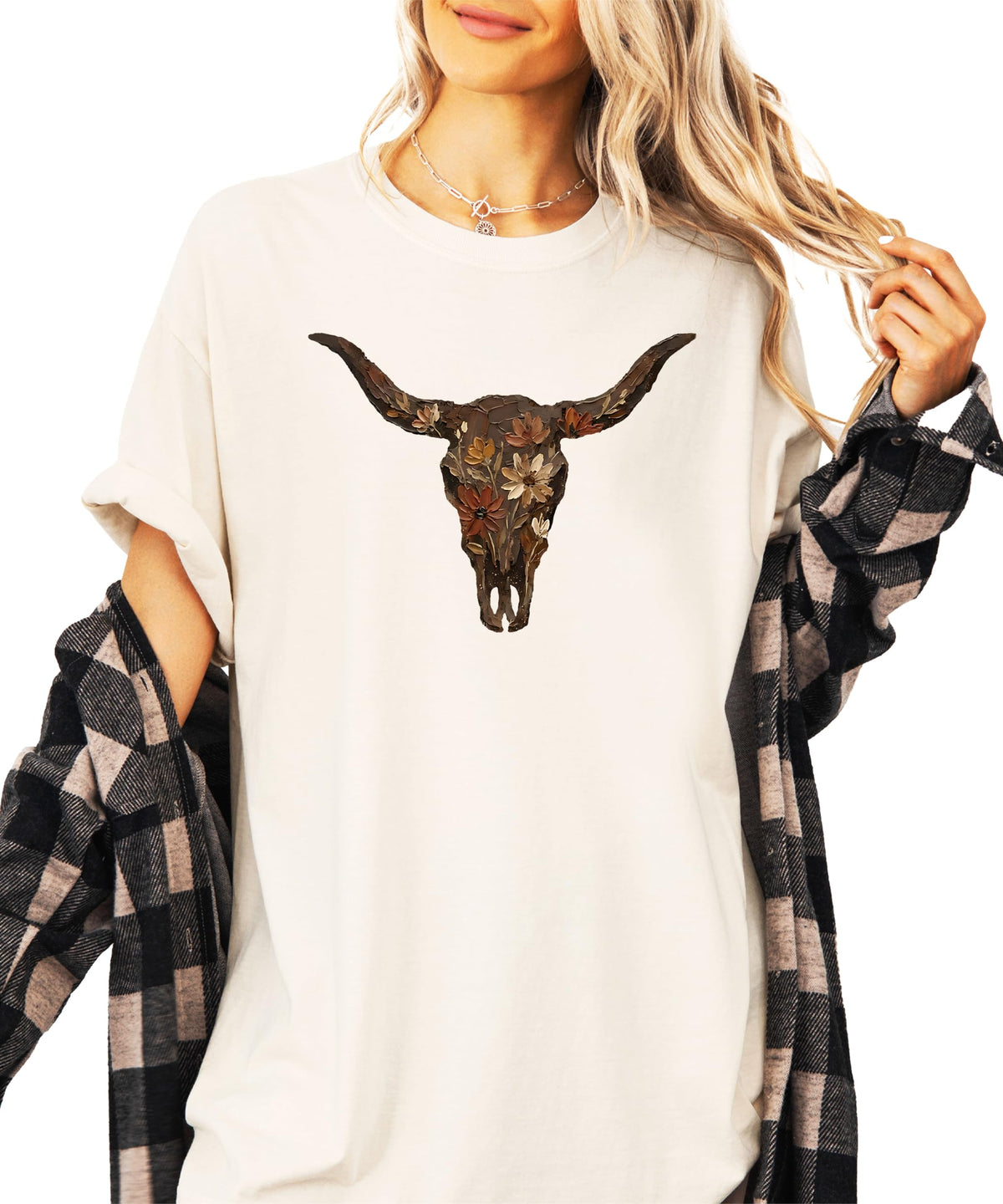 Western Longhorn Skull Graphic T-Shirt for Women - Casual Everyday Western Style Shirt