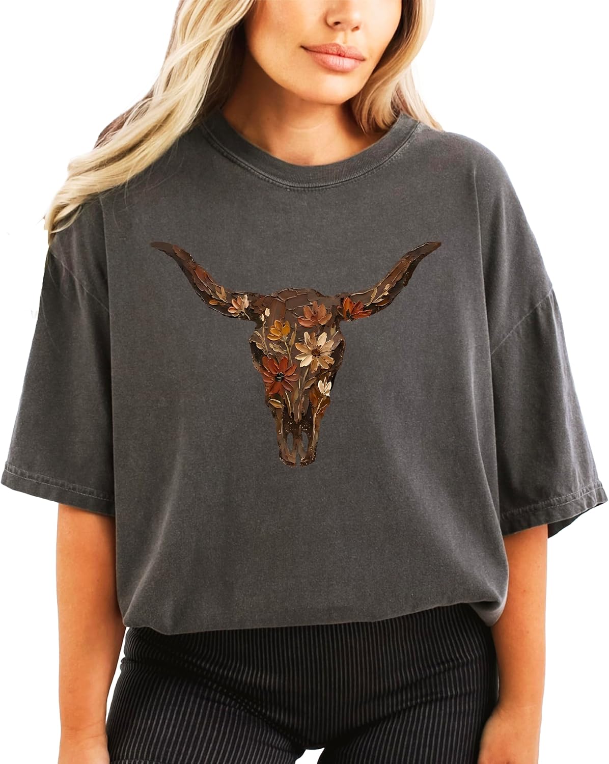 Western Longhorn Skull Graphic T-Shirt for Women - Casual Everyday Western Style Shirt