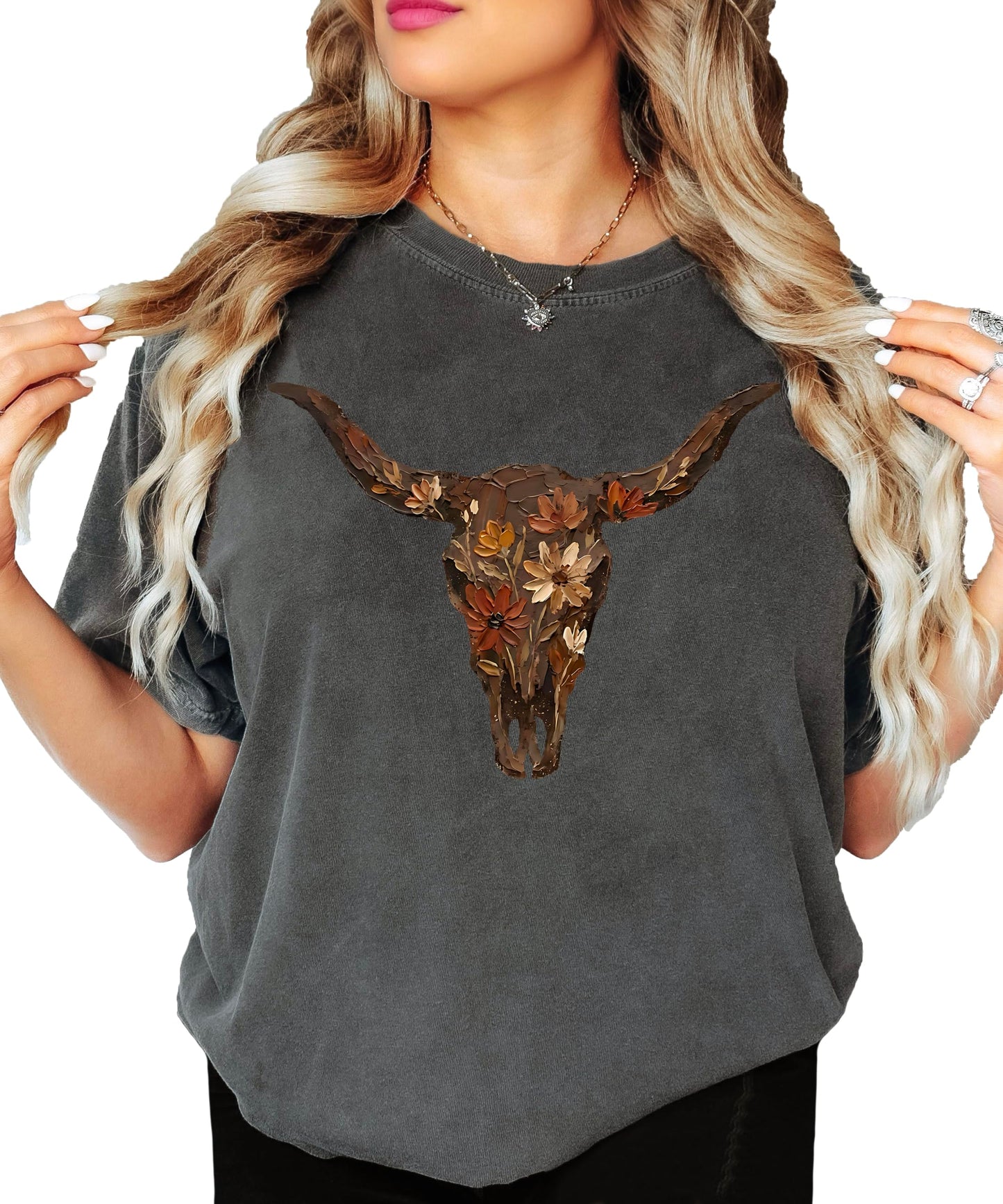 Western Longhorn Skull Graphic T-Shirt for Women - Casual Everyday Western Style Shirt