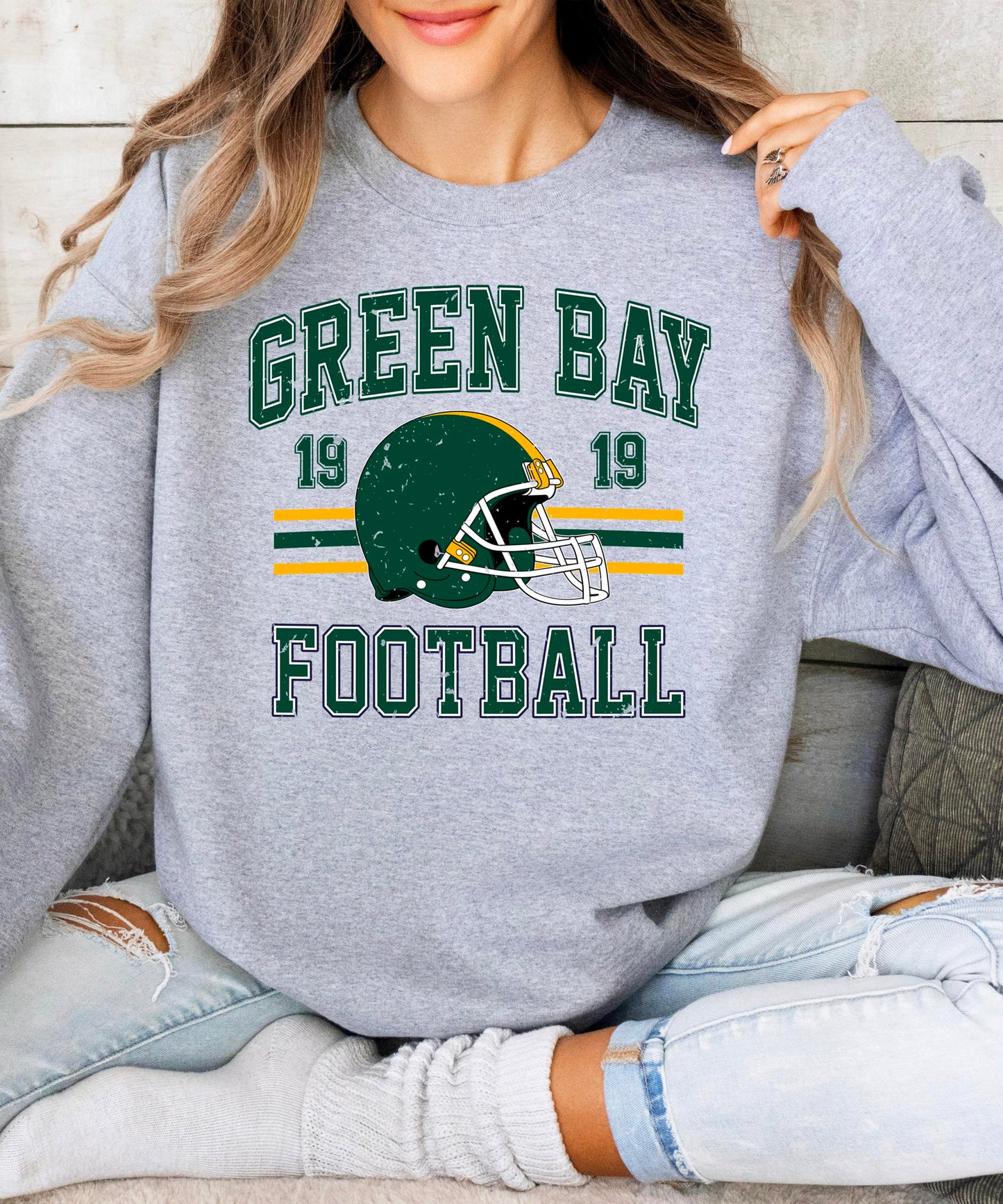 Olive Loves Apple Vintage Green Bay 1919 Football Sweatshirt for Men Women and Kids Distressed Game Day Pullover