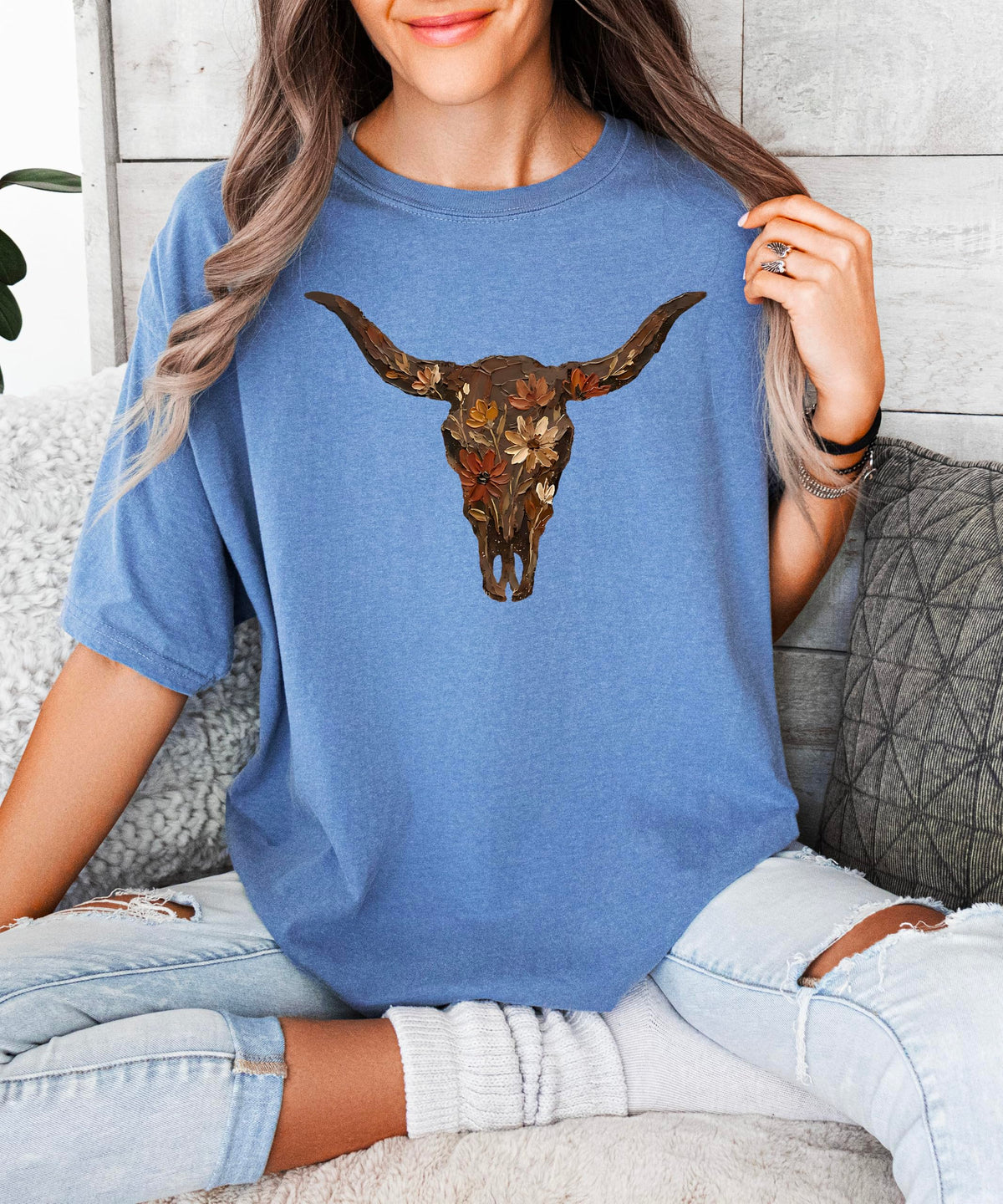 Western Longhorn Skull Graphic T-Shirt for Women - Casual Everyday Western Style Shirt